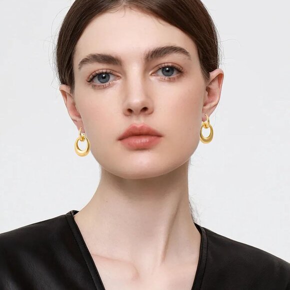 Gold Hoop Earrings for Women - 18K Gold Plated Paperclip Link Lightweight Drop D - Picture 6 of 7